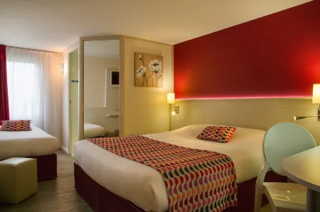 The Originals City Hôtel Alizéa le Mans Nord Отели в г. Сен-Павас