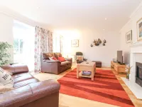 9 Church Farm Rise Hotels in Aldeburgh