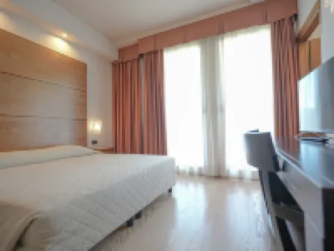 歐羅巴酒店 瑞吉歐.艾米里亞酒店