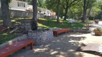 Lake Breeze Resort Hotels in Camdenton