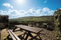 The Old Cart House Hotels in Farndale West