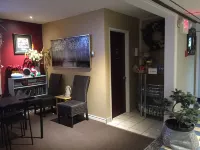 Hillcrest Motel Hotels in Swan Hills