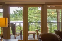 The Cottages on Salt Spring Island -  Holiday Villas