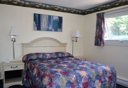 스트랫퍼드 서버번 모텔 전경