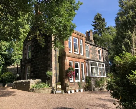 Ivybank Lodge Hotels in Blairgowrie