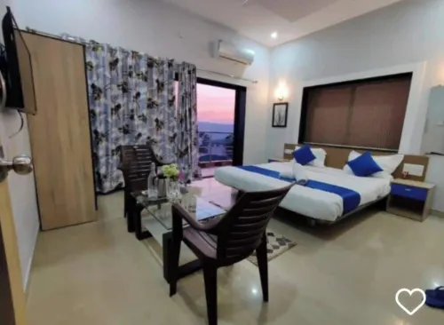 The Gren Villa Valley View Hotels in Machutar