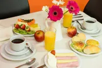 Prisma Plaza Hotel - breakfast