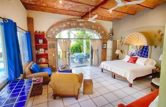 德爾馬花園酒店