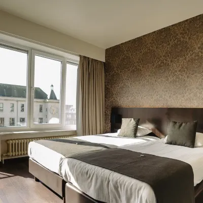 Hotel Ambassadeur Hotels near Mercator Ostend