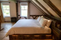 The Woodstocker B&B