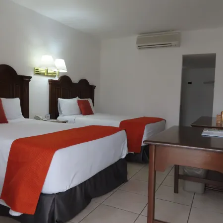 Hotel Los Robles