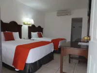 Hotel Los Robles Hotels near University of Northern Tamaulipas