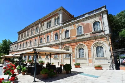 Hotel Iris Hotels in 