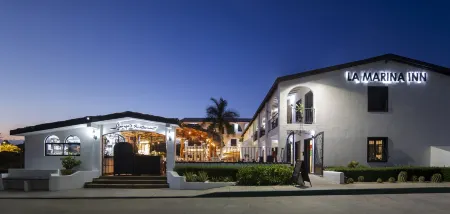 La Marina Inn Отели рядом с достопримечательностью «Isis Healing House Alternative Therapies & seven Zenses Cabo Spa»