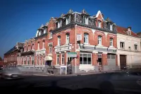 Logis - Hostellerie & Restaurant du Marché - 2-Star