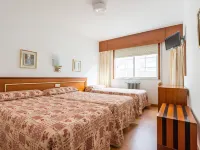 Rey Fernando Hotels near A.C.E.M.