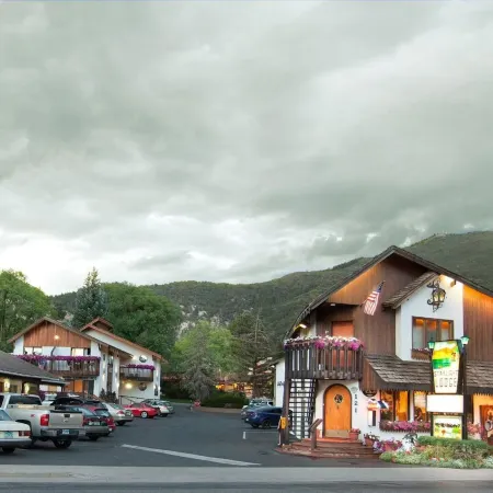 Starlight Lodge