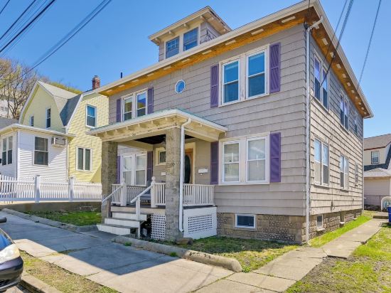 Boston Area Vacation Rental 3 Mi to Airport!