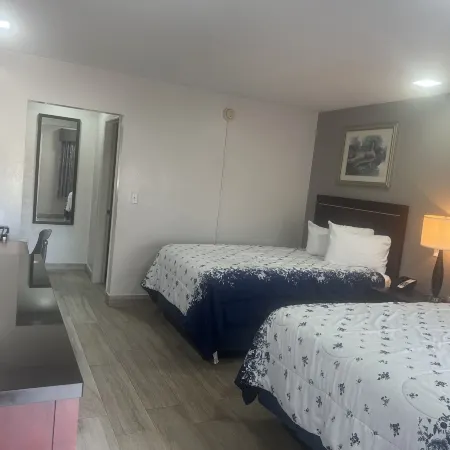 Flamingo Inn