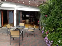 Myles Creek Hotels in Clare