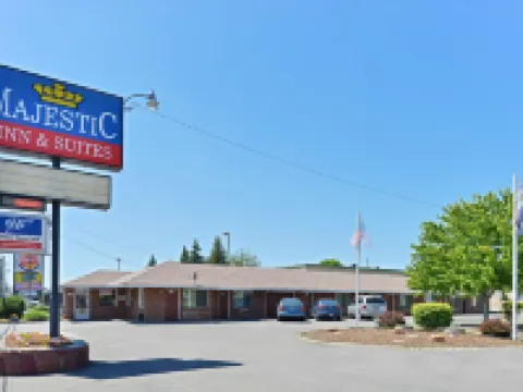 Majestic Inn & Suites Hotels in Altamont