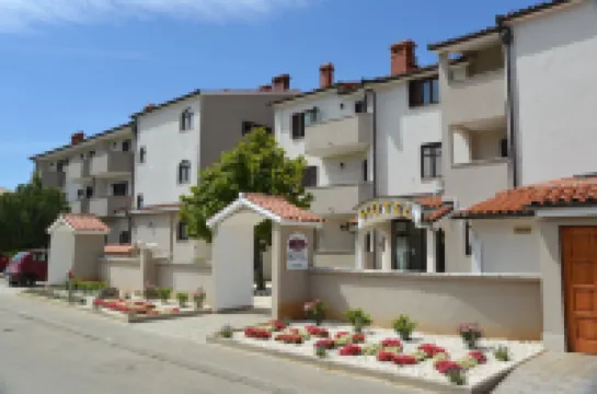 호텔 빌라 레탄  호텔