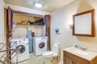 Anchorage Escape ~ Near Downtown & Fishing! - Bungalow