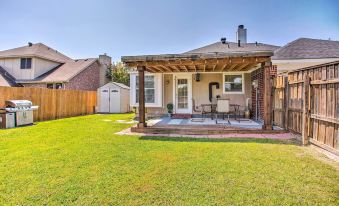 Family-Friendly Rowlett Home 23 Mi to Dallas