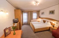 Pension Grafengut - parking