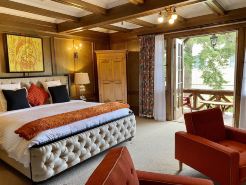The Latch Inn