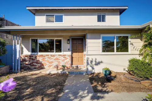 Seaside Home w/ Hot Tub & Patio: Close to Beaches! Hotels in Seaside