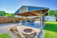 Pet-Friendly Clarksville Home w/ Central A/C