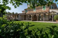 เล มาราคลา คันทรีเฮาส์ โรงแรมใน