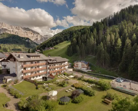 Residence Antares Hotels in Selva