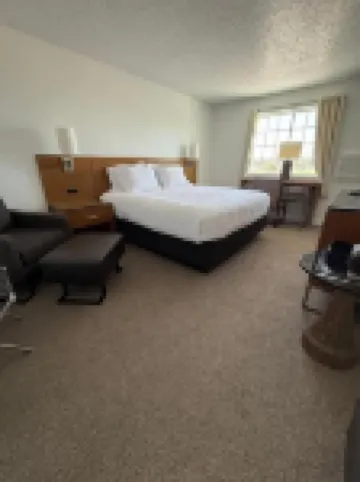 โรงแรม ซิมพลี สเตย์