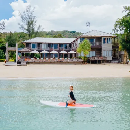 Baan Ploy Sea