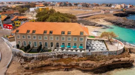 Oasis Tarrafal Alfandega Suites