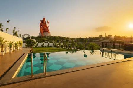 Aarambh By The Sky Imperial Отели рядом с достопримечательностью «View Point at Temple Wall»