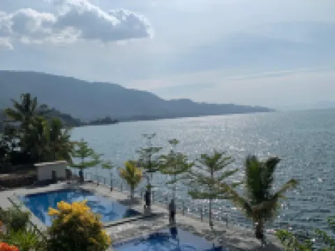 Toledo Inn Hoteles en Simanindo