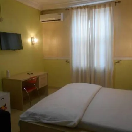 Utopia Suite and Apartment