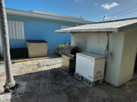 Waterfront property located inMarathon next to Sombrero Beach and 7 mile bridge