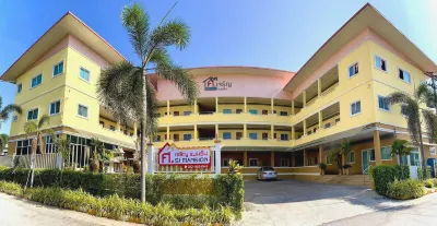 SJ Mansion Phetchaburi Hotels in Ban Mo