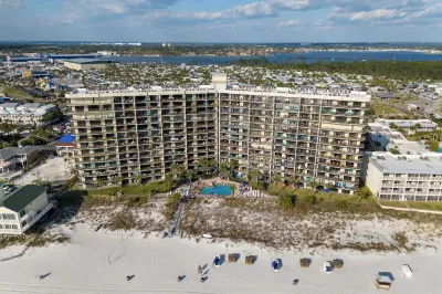 Gull Watch by Avantstay Beachfront Condo Hotels near St. Andrews State Park