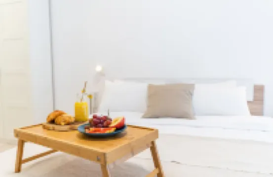Sunlit Elegant 3BR Stay with Mamad Hotel a 