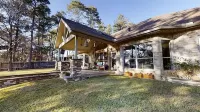 Lake Sam Rayburn minutes from Boat Launch. Hotels near Twin Dikes Park