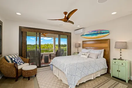 Private Pool and Spa with Garden View - Exquisite Family Retreat