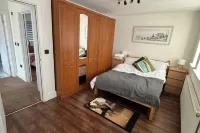 Contemporary 2Bed House with Parking Hotel a Grays