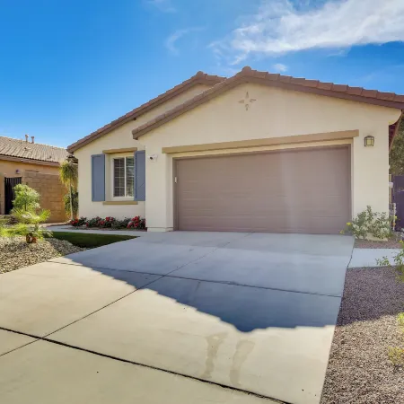 6 Mi to Empire Polo Club: Indio Home w/ Grill!