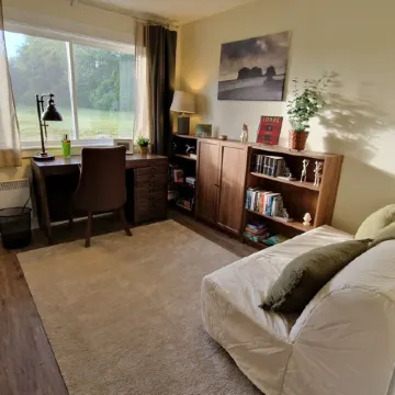 Comfy PNW escape in town - quiet and peaceful, perfect for exploring Olympic NP