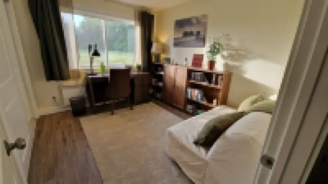 Comfy PNW escape in town - quiet and peaceful, perfect for exploring Olympic NP